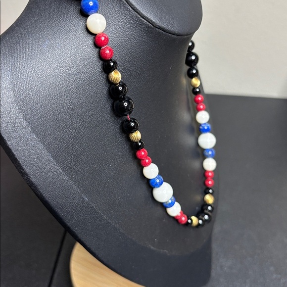 Vintage Stone Glass Beaded Necklace - Picture 6 of 8